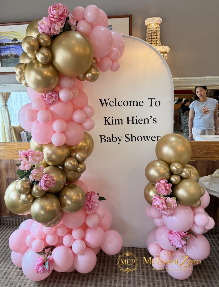 elegant-pink-gold-floral-balloon-arch-baby-shower-hamilton